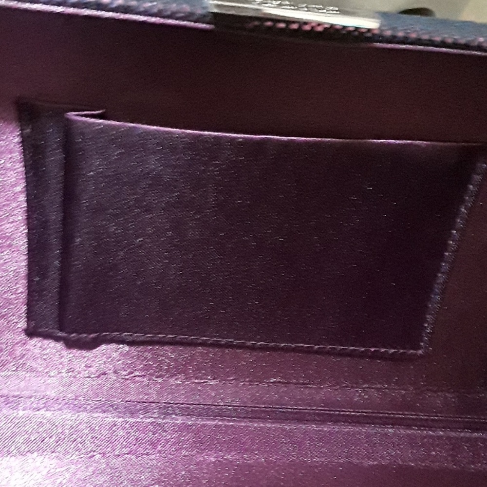 Purse - Picture 4 of 6